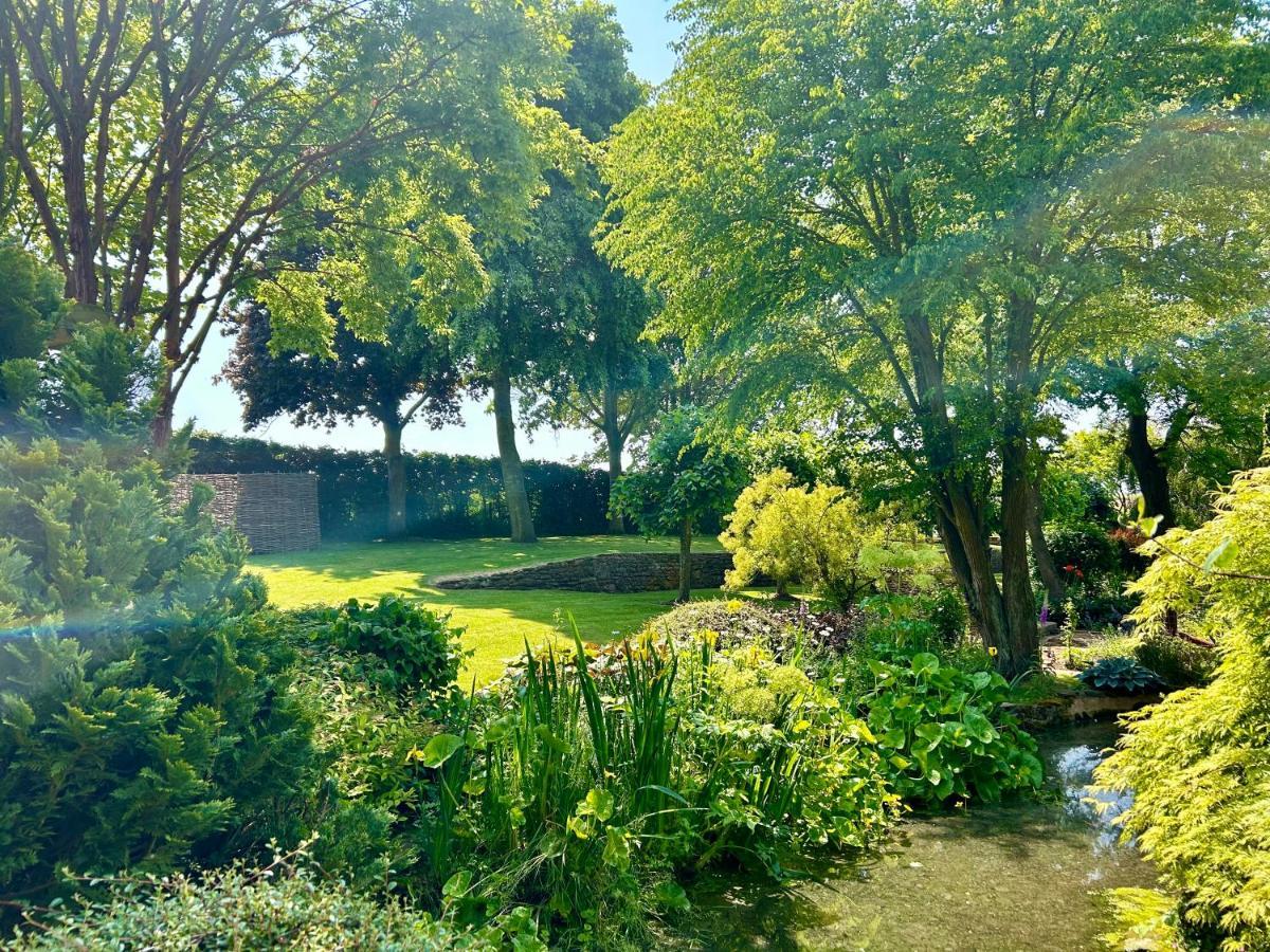 Beautiful Old Water Mill In Rural Herefordshire Exterior foto